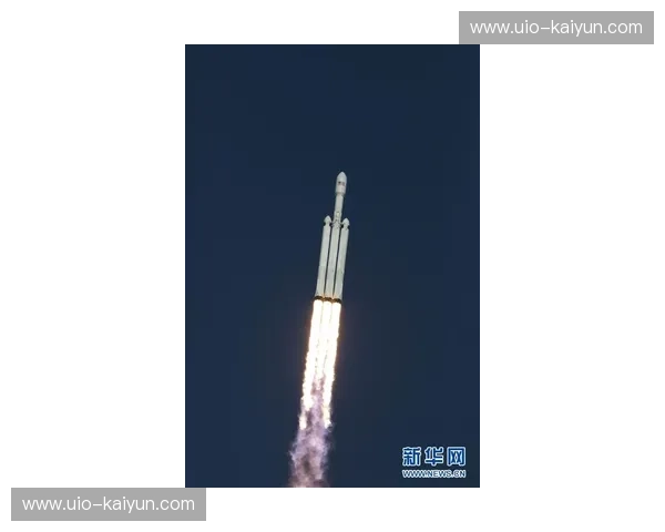 红色风暴席卷汽车城：火箭与活塞的青春“硬碰硬”，谁才是未来的真命天子？